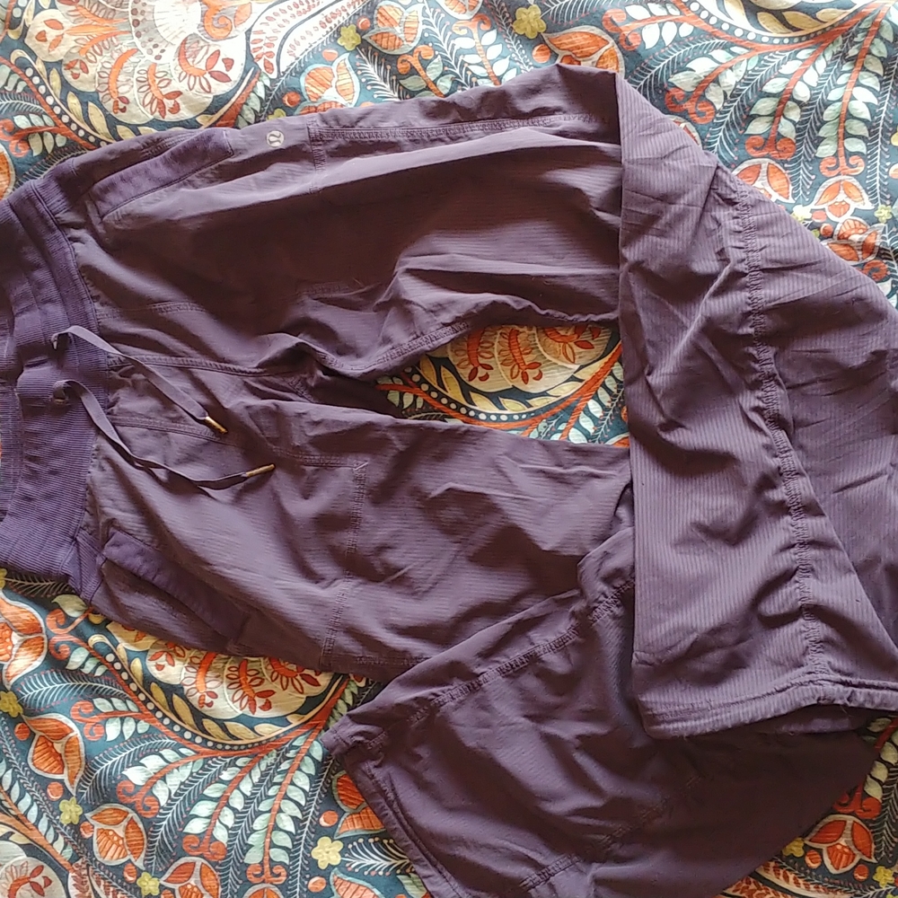 Lululemon pants